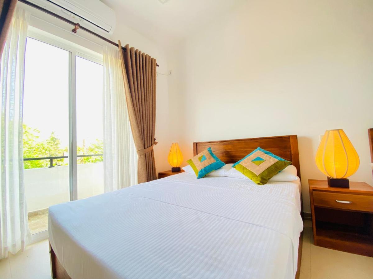 Srimadis Villa Near Airport - Негомбо Екстериор снимка