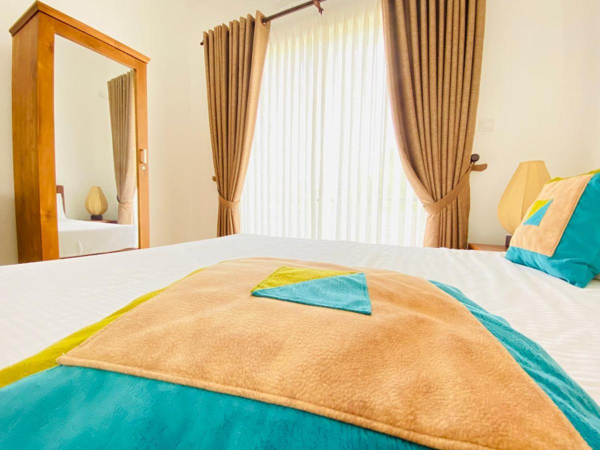 Srimadis Villa Near Airport - Негомбо Екстериор снимка